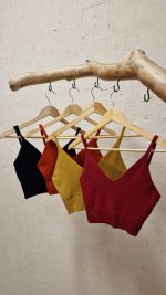 Niria cropped top