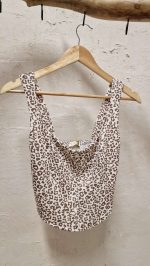 Heeva leopard top - Image 4