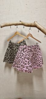 Codey leopar jean shorts