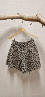 Codey leopar jean shorts - Image 2